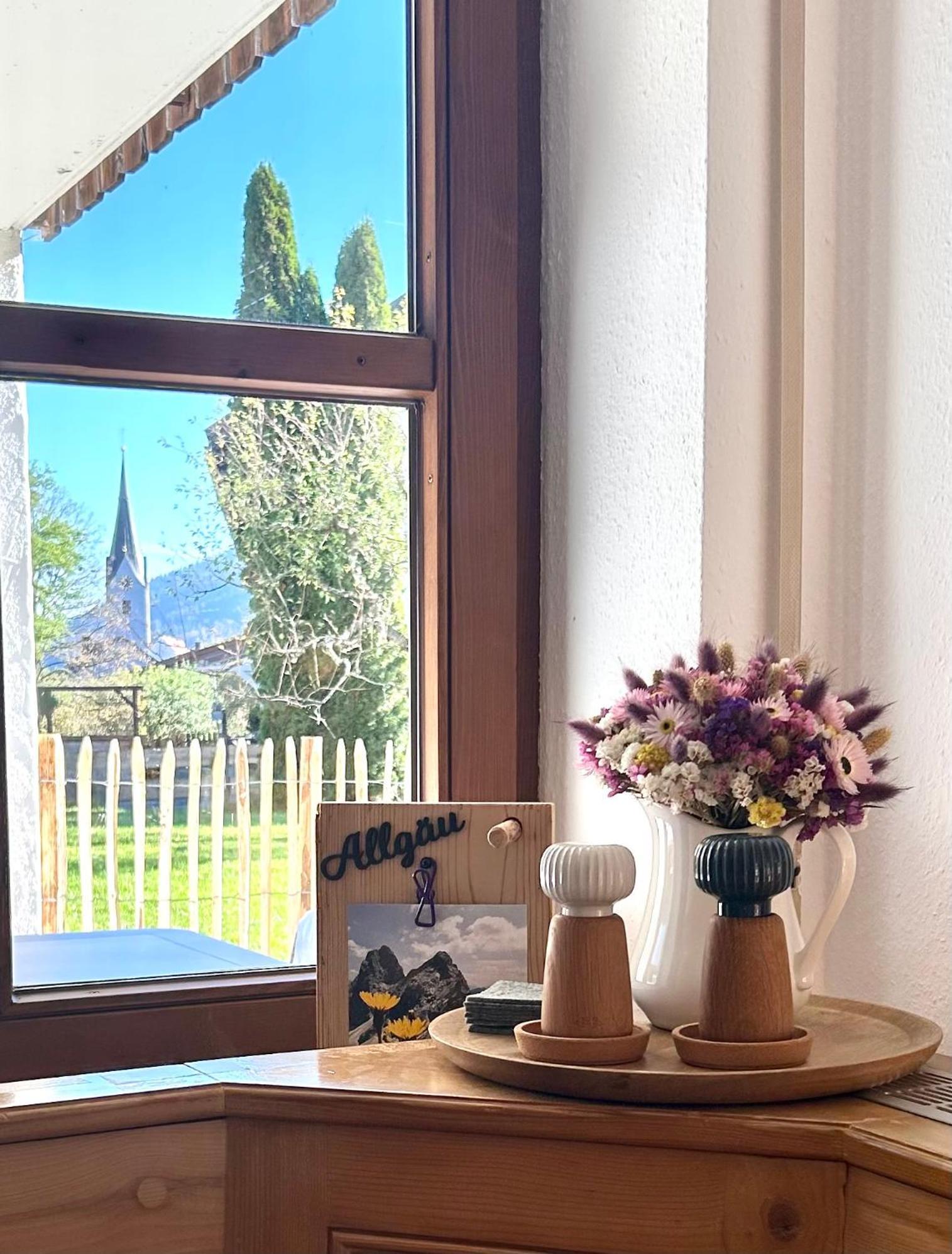 Apartment Fraeulein-fink - Alpsee 5 Min - Neue Grosszuegige Suedterrasse Mit Garten - Gratis Wlan - Waschmaschine - Garage Oberstaufen